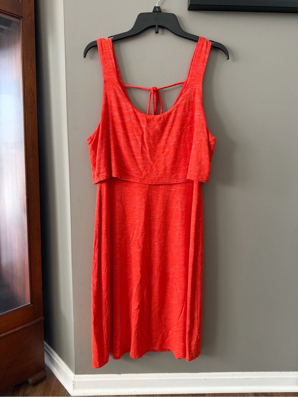 CAbi Coral-Red Sleeveless Tie-Back Dress. Medium